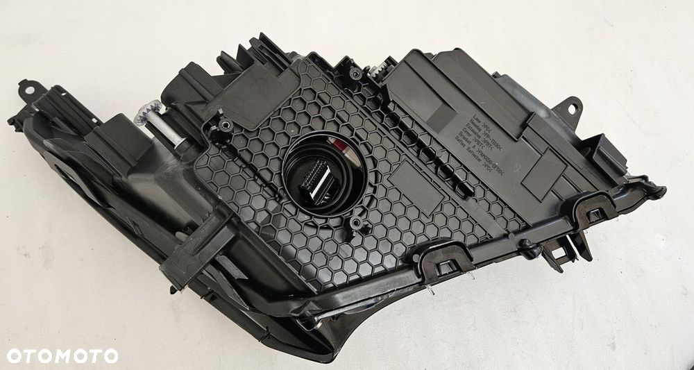 LAMPA LEWA PRZÓD LEXUS NX I LIFT 2017- SOCZEWKA LED - 8