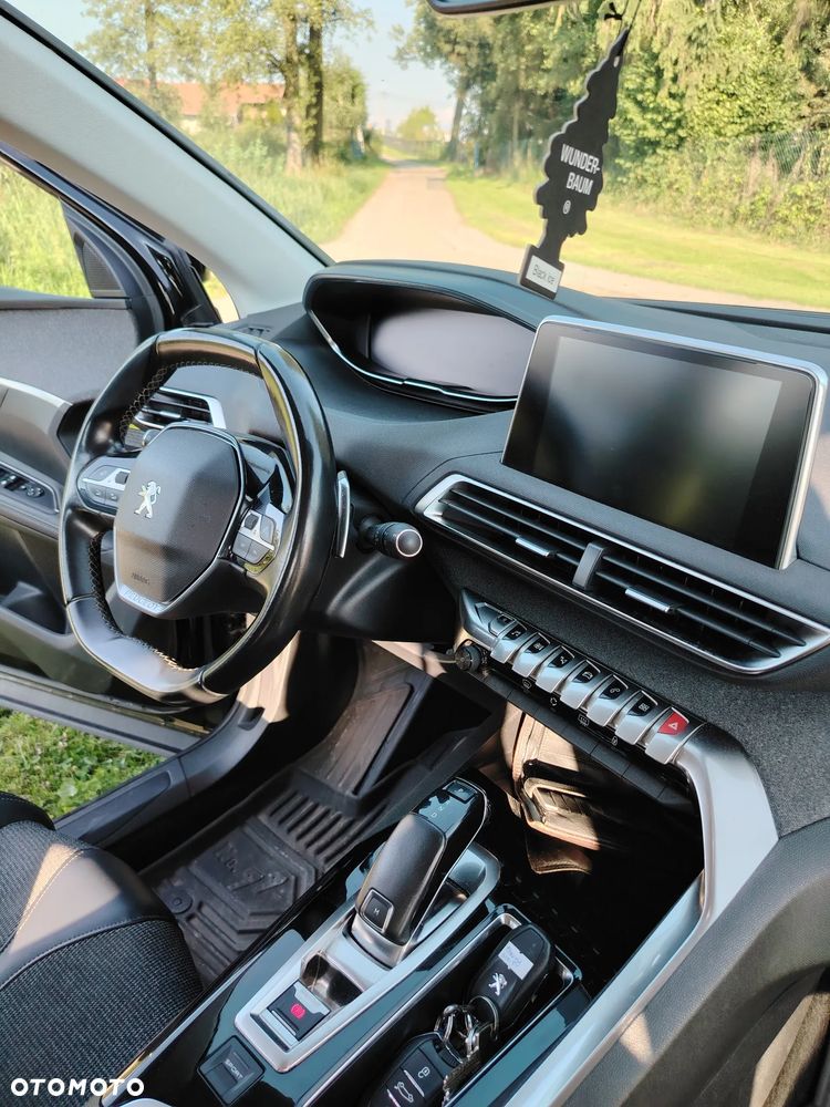 Peugeot 5008 1.5 BlueHDi Allure S&S EAT8 - 11