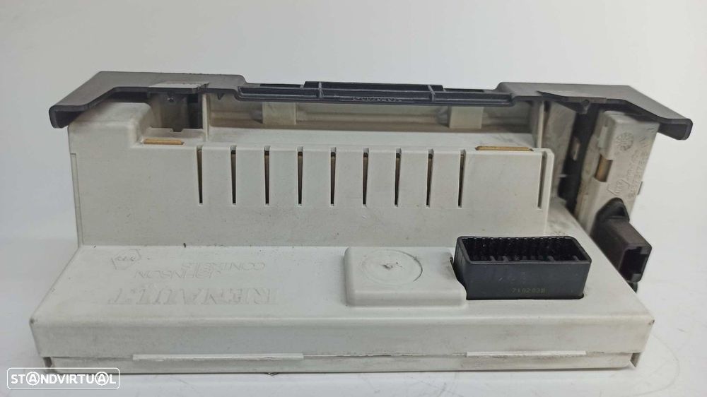 TELA/ECRÃ MULTIFUNÇÕES RENAULT MEGANE II BERLINA 5P AUTHENTIQUE - 5