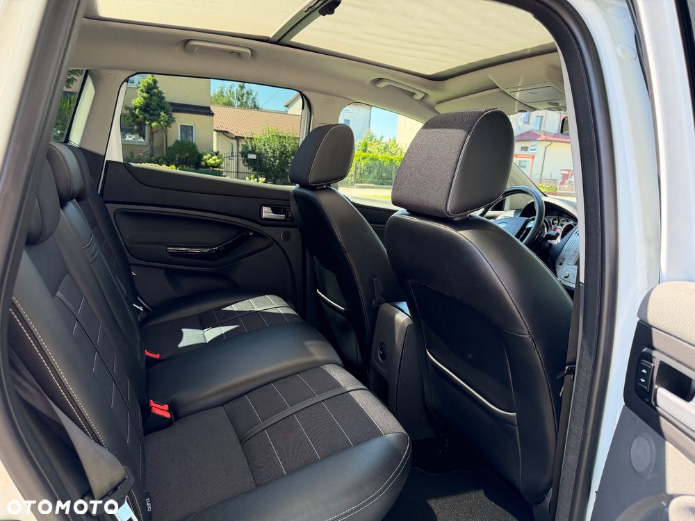 Ford Kuga S 2.0 TDCi 4x4 Plus Editionsmodell - 22