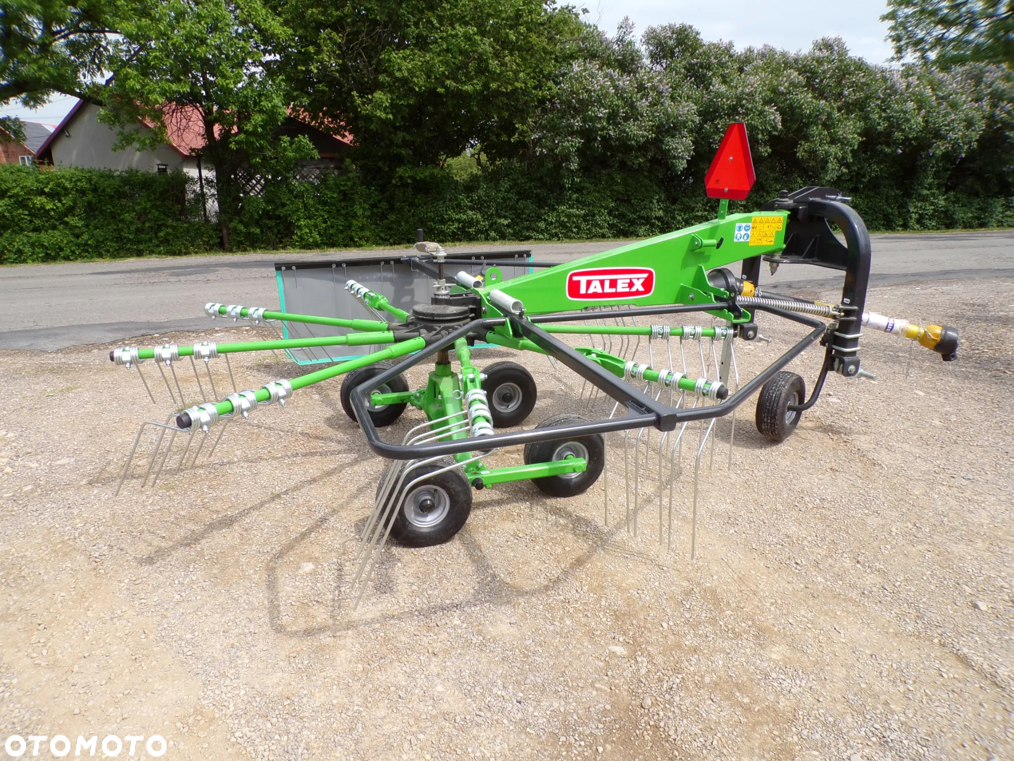 Zgrabiarka karuzelowa 3,6m/tandem/ TALEX / wałek / koło podporowe OD RĘKI transport - 3