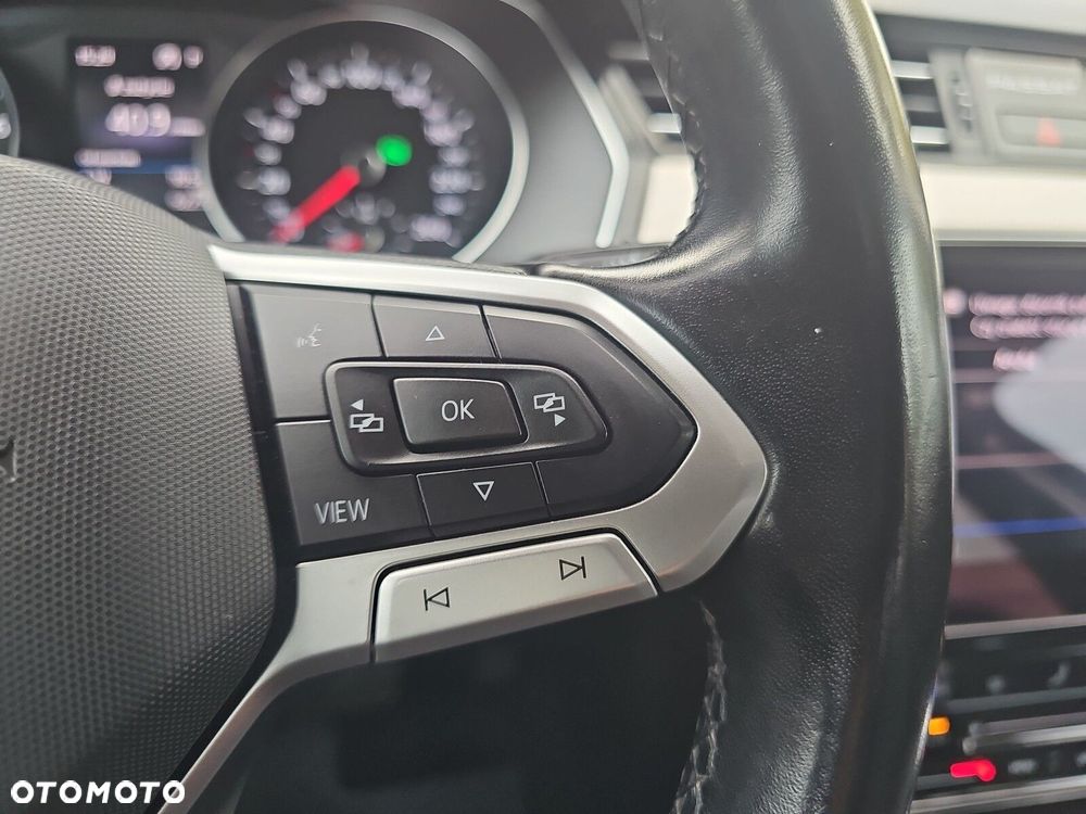 Volkswagen Passat - 20