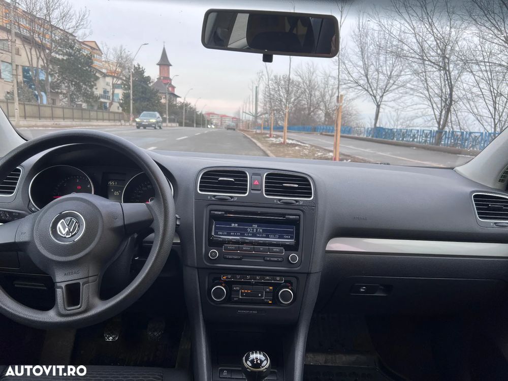 Volkswagen Golf 1.6 TDI DPF Exclusive - 4