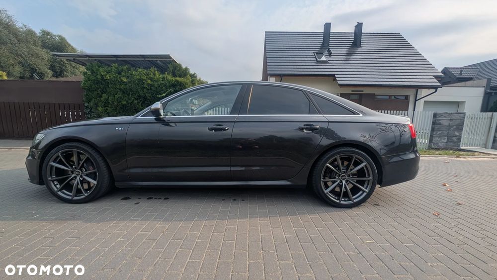Audi S6 Limousine - 12