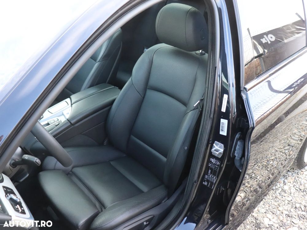 BMW Seria 5 520d Sport-Aut. - 29