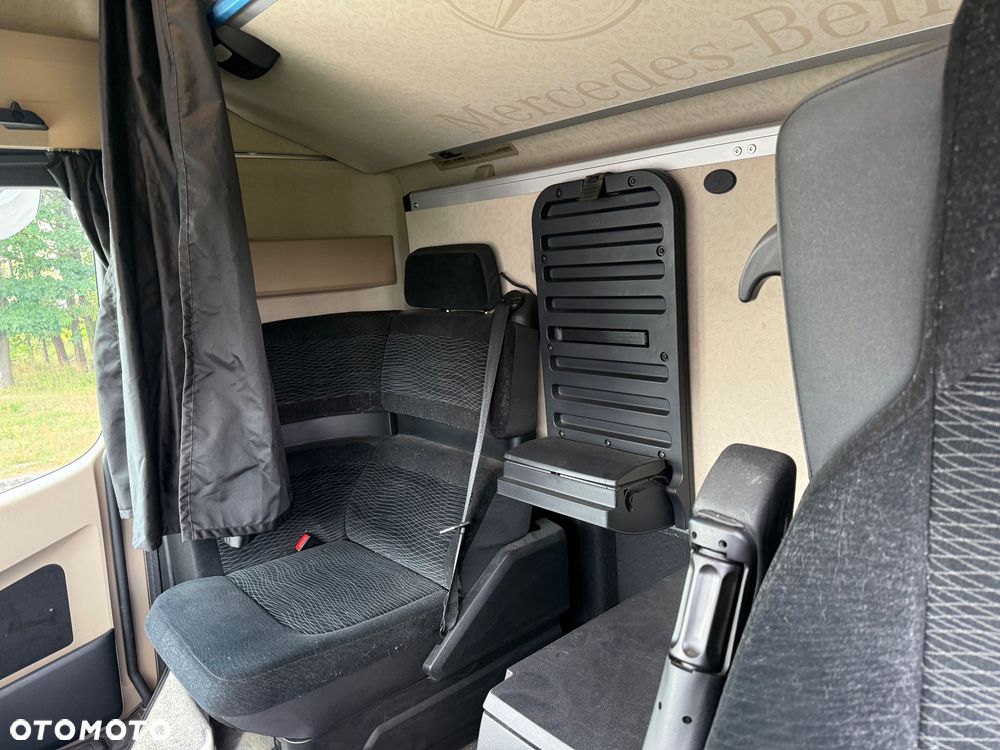 Mercedes-Benz ACTROS 1853 / BIG SPACE / NISKI PRZEBIEG / BEZ RETARDER / SALONKA / Z FRANCJI / STAN BDB / / / - 24