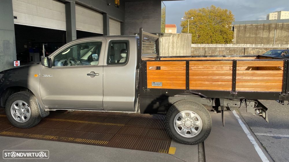 Toyota Hilux 2.5 D-4D 4WD CE CM AC - 9