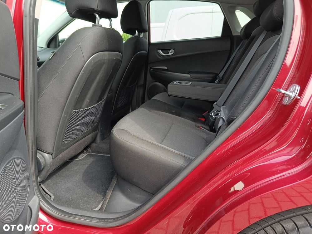 Hyundai Kona 64kWh Smart - 13