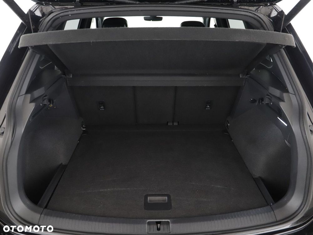 Volkswagen Tiguan - 27