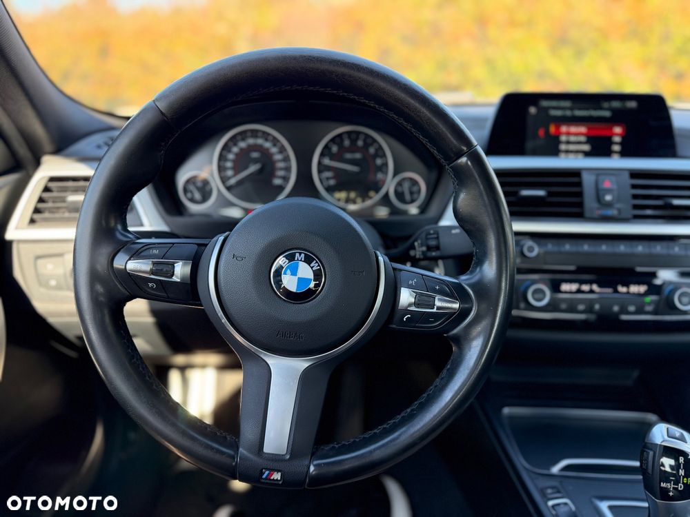 BMW Seria 3 318i Sport Line - 12
