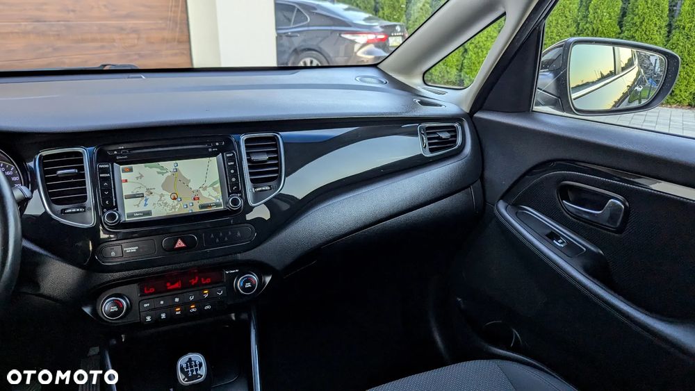 Kia Carens 1.6 GDI Business Line 7os EU6 - 9