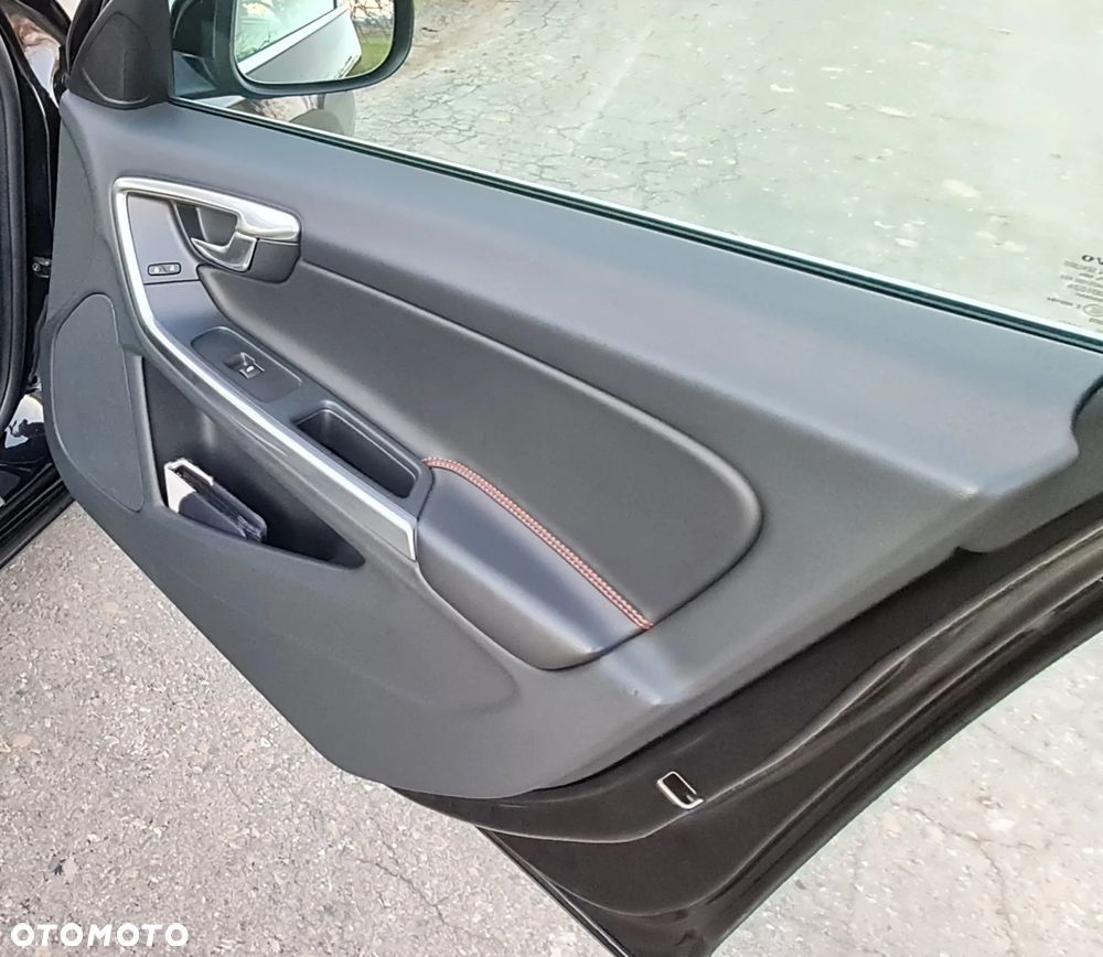 Volvo V60 D2 Drive-E Ocean Race - 25