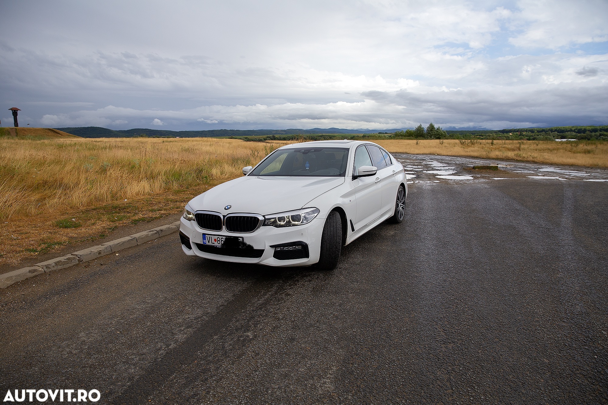BMW Seria 5 520d xDrive AT - 12