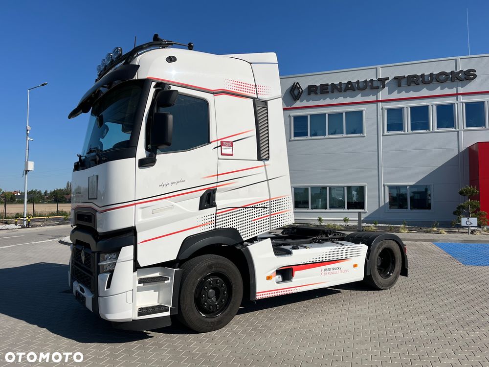 Renault T520 High Sleeper Cab - 3