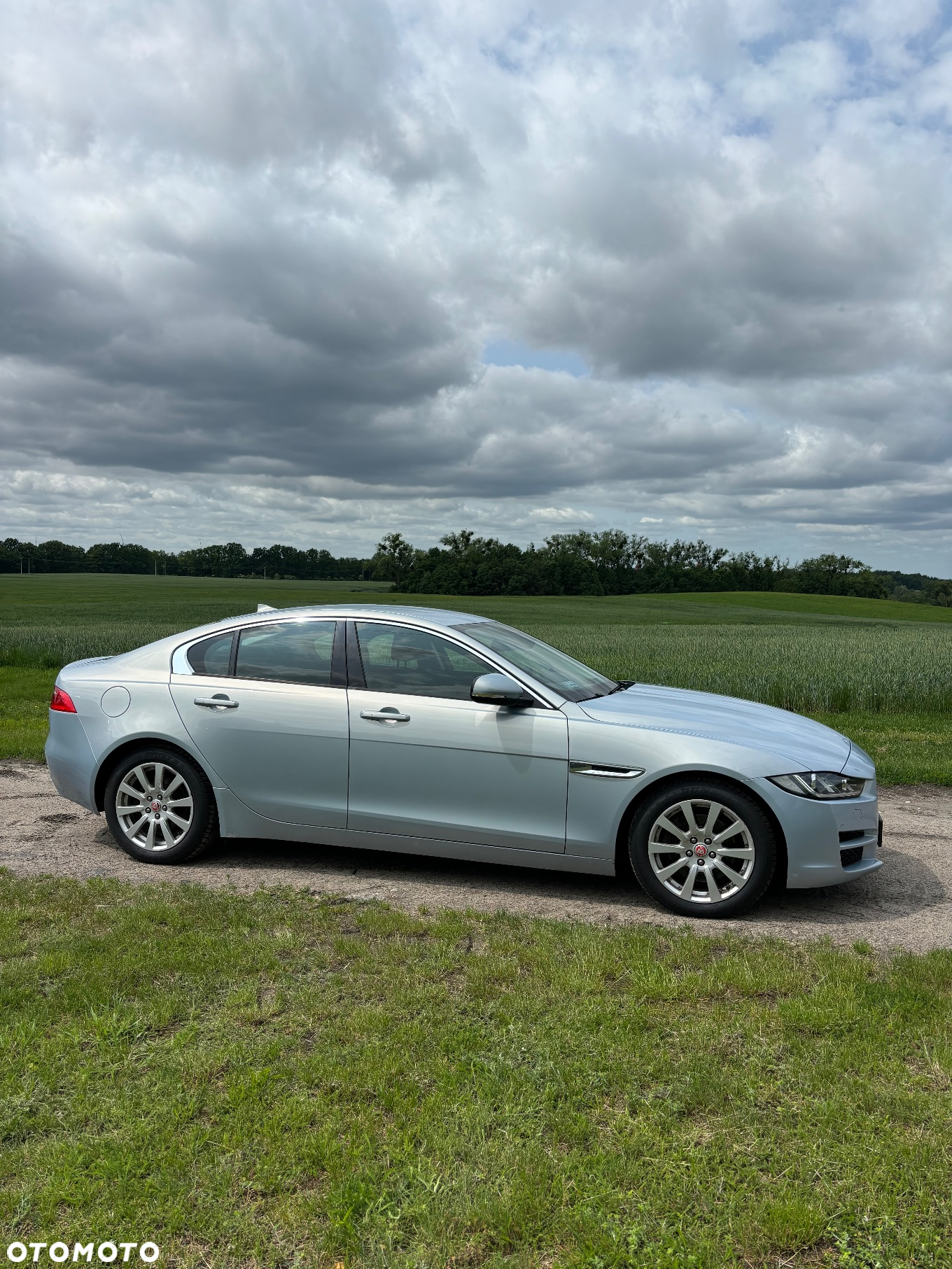 Jaguar XE 2.0 D Pure - 3