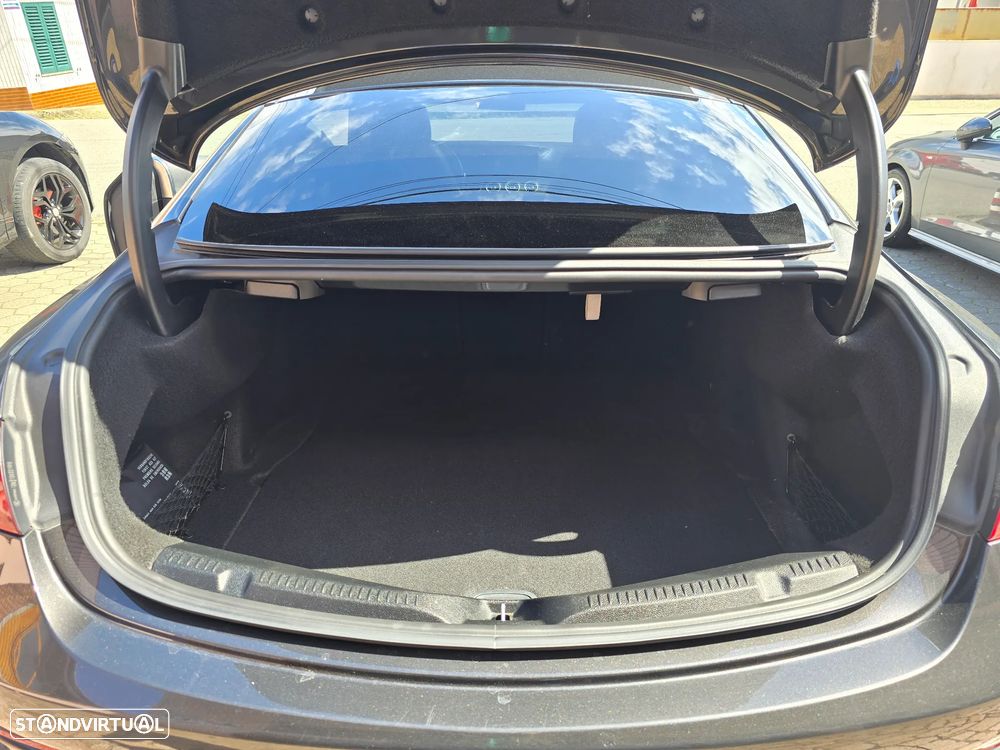 Mercedes-Benz E 220 d 9G-TRONIC AMG Line - 10