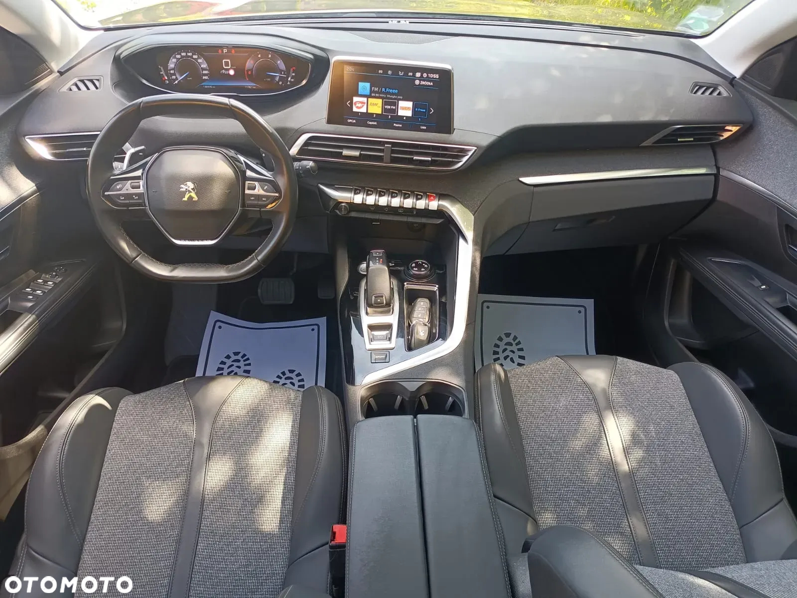 Peugeot 5008 - 21