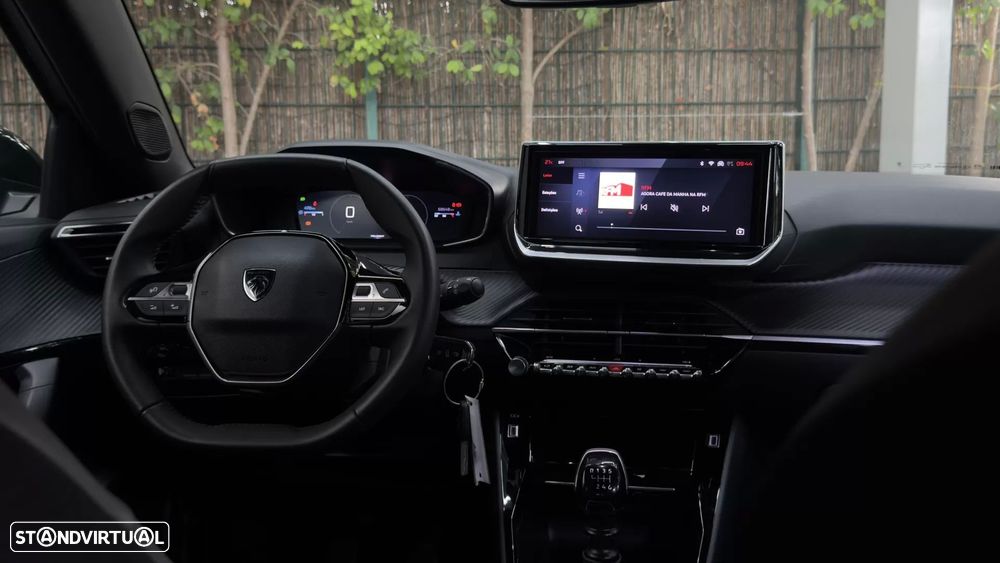Peugeot 2008 - 11