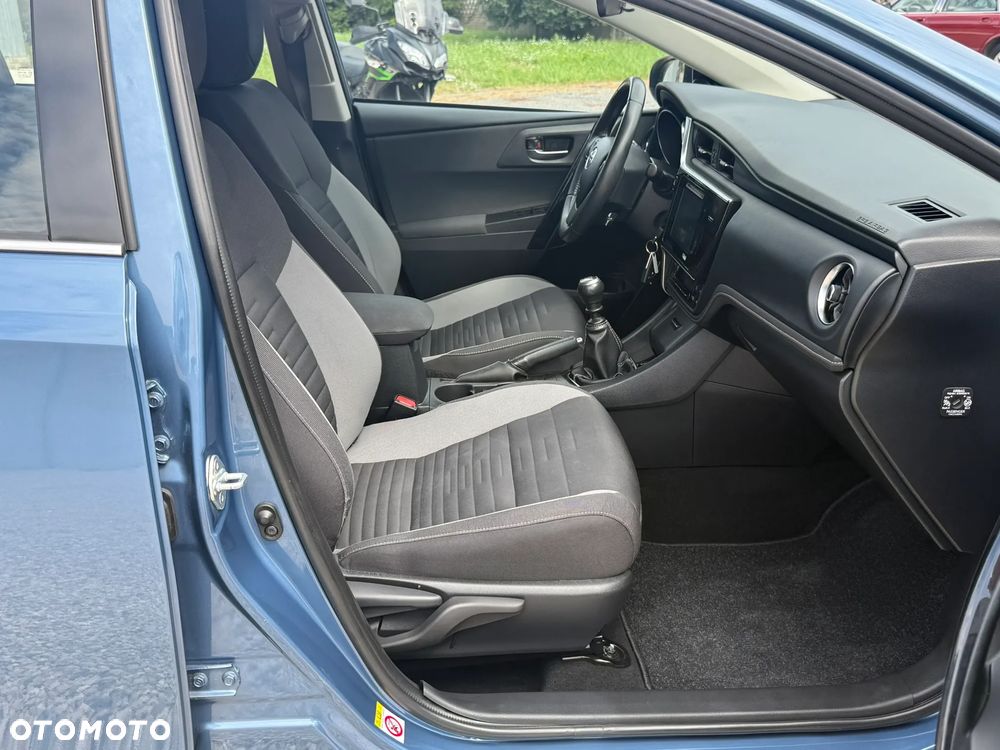 Toyota Auris 1.2 T Dynamic - 29