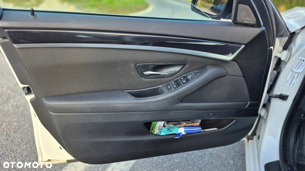 BMW Seria 5 520d - 10