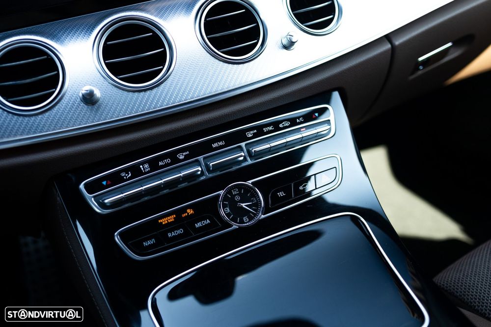Mercedes-Benz E 220 d 4-Matic All Terrain Avantgarde - 17