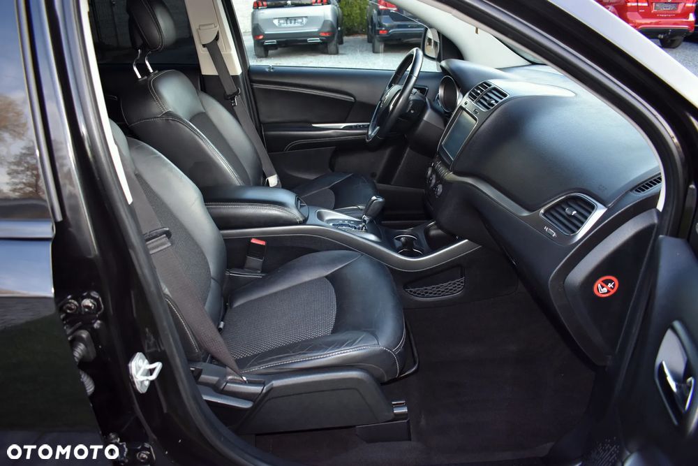 Fiat Freemont 2.0 Multijet 16V DPF Automatik Allrad Cross - 33