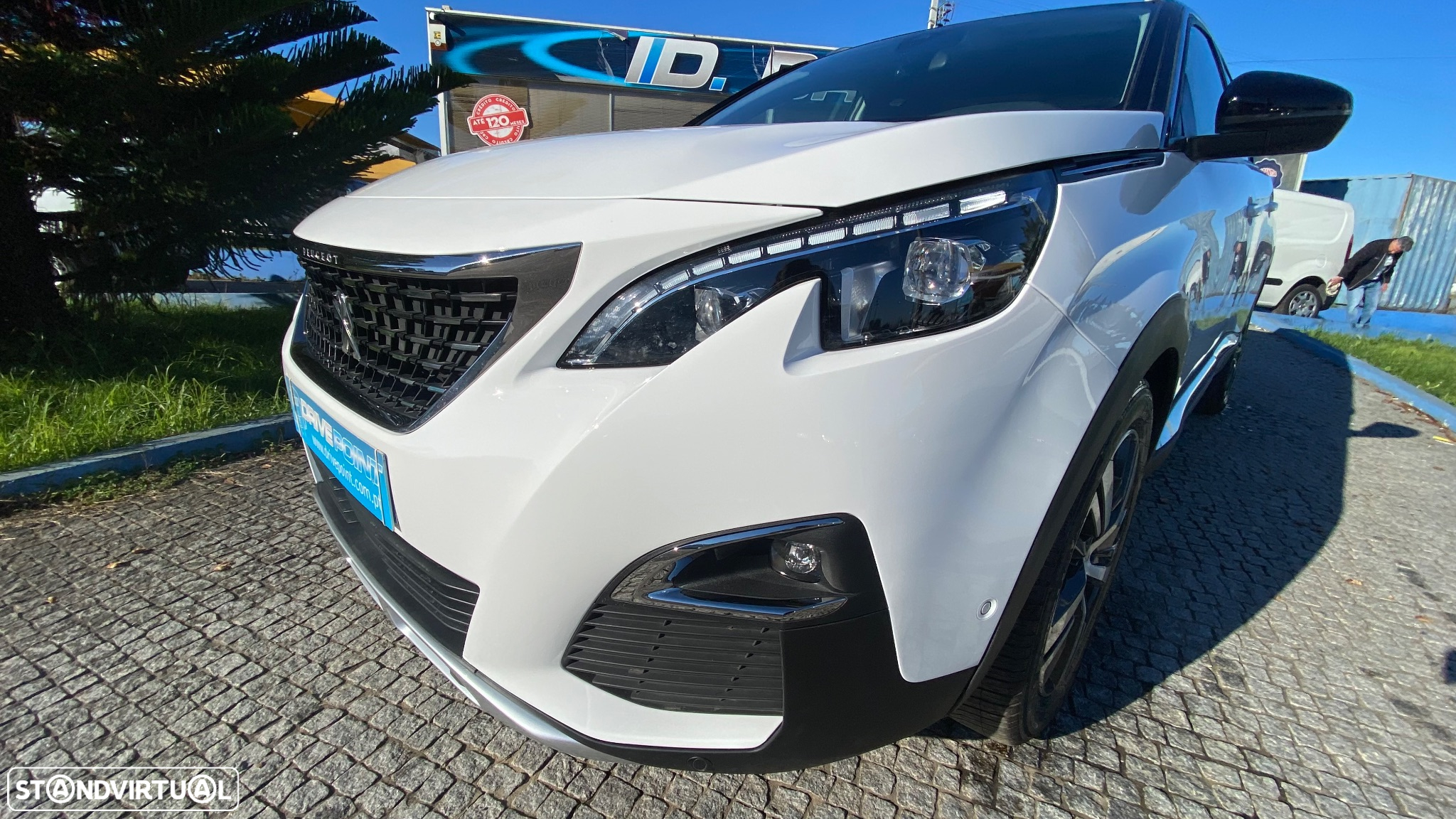 Peugeot 5008 1.2 PureTech Allure - 17