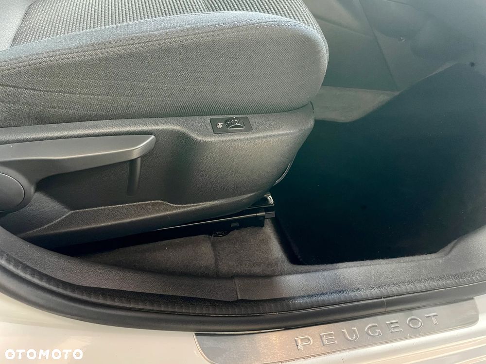 Peugeot 5008 BlueHDI 120 Stop & Start Allure - 24