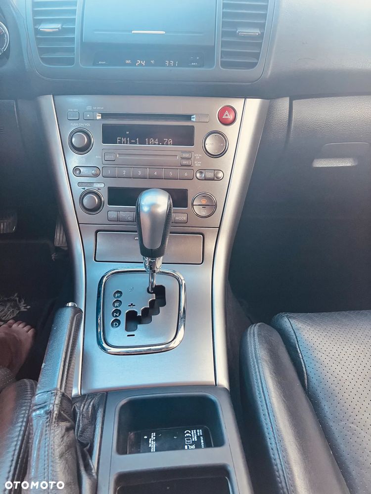 Subaru Legacy - 10