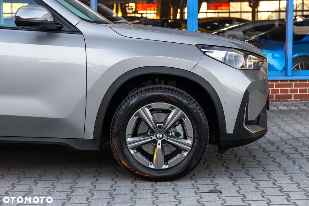 BMW X1 sDrive18i - 15