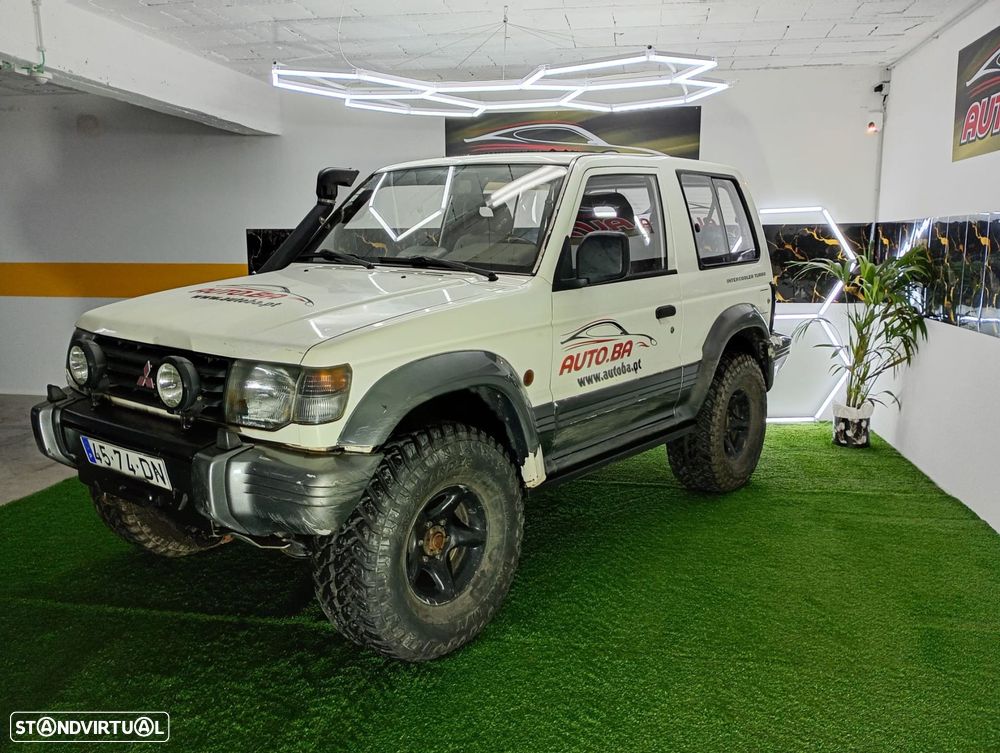Mitsubishi Pajero 2.5 TDi GLS - 2