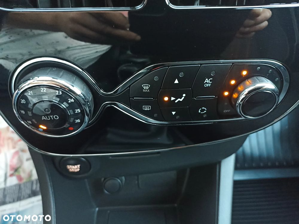 Renault Clio - 28