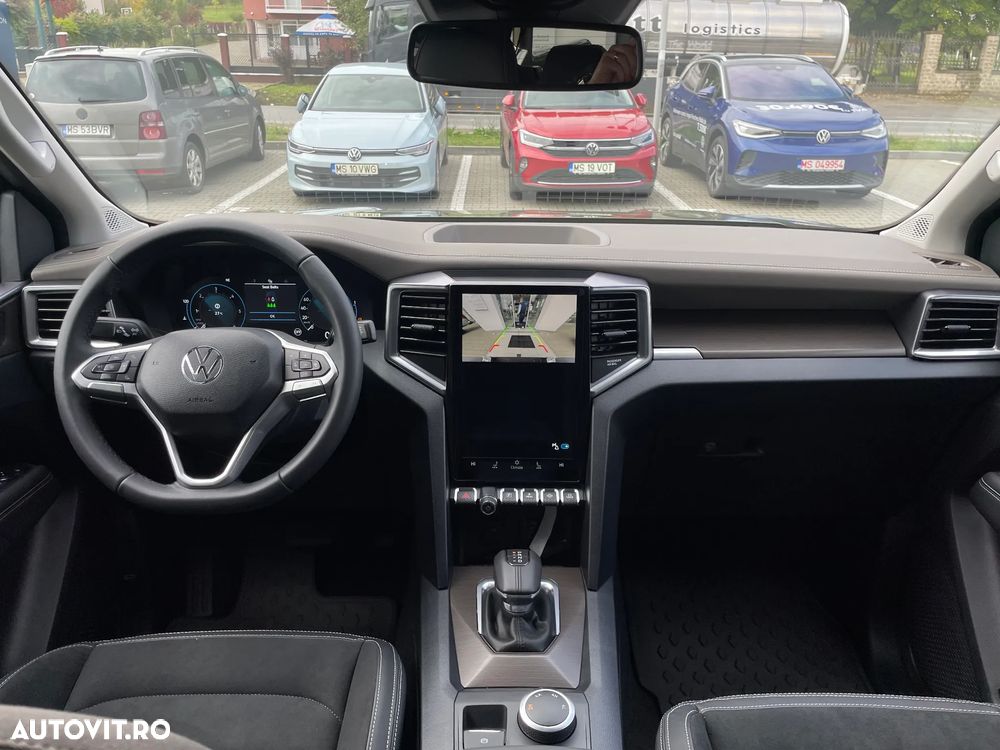 Volkswagen Amarok 3.0 TDI 241 CP 4M 10AT Style - 15