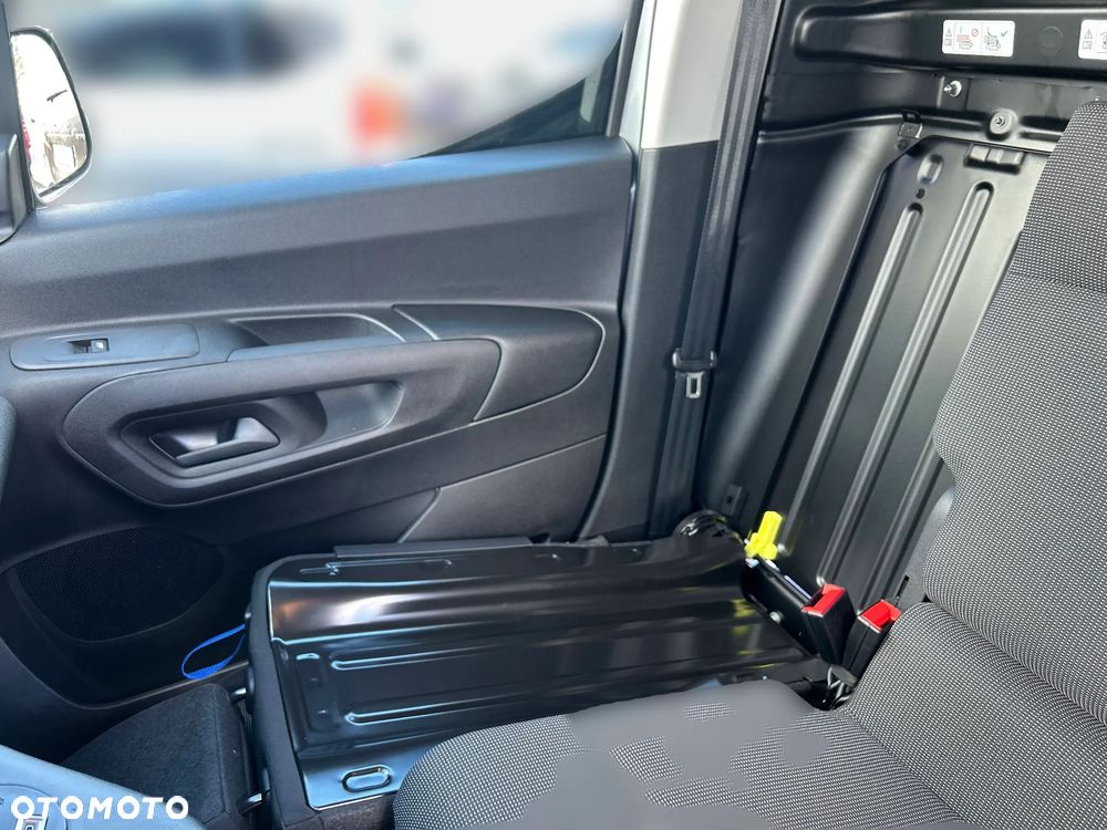 Toyota Proace City - 21
