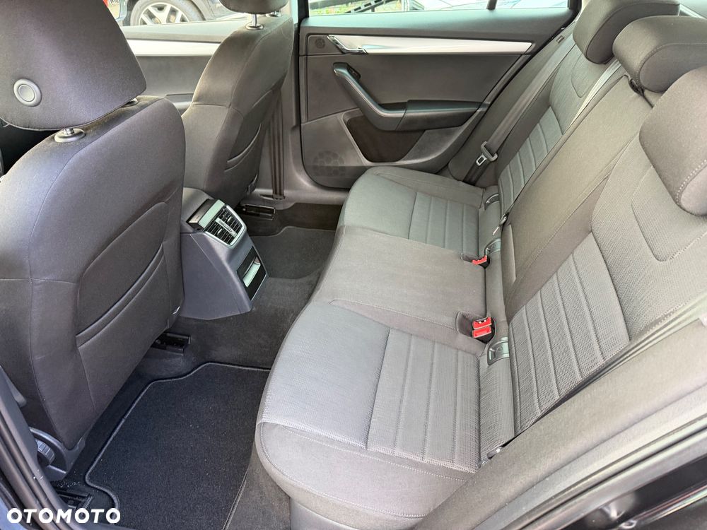 Skoda Octavia 1.8 TSI Drive - 20