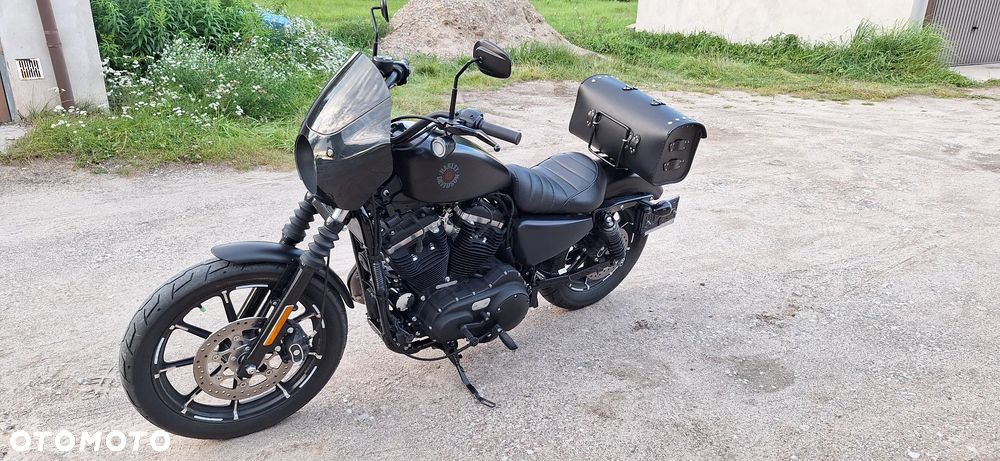 Harley-Davidson Sportster Iron 883 - 3
