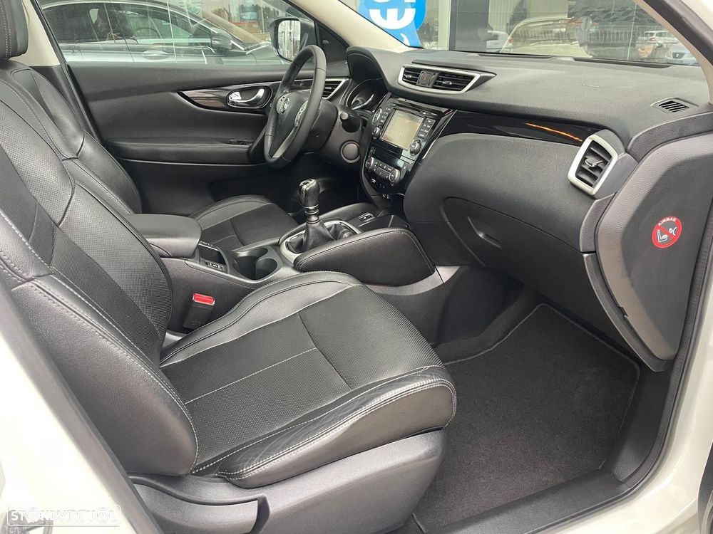 Nissan Qashqai 1.5 dCi Tekna Premium - 9