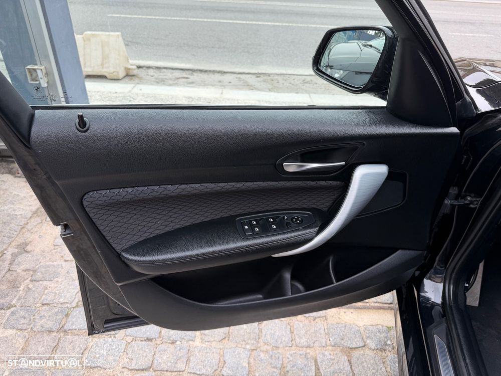 BMW 118 d Pack M - 18