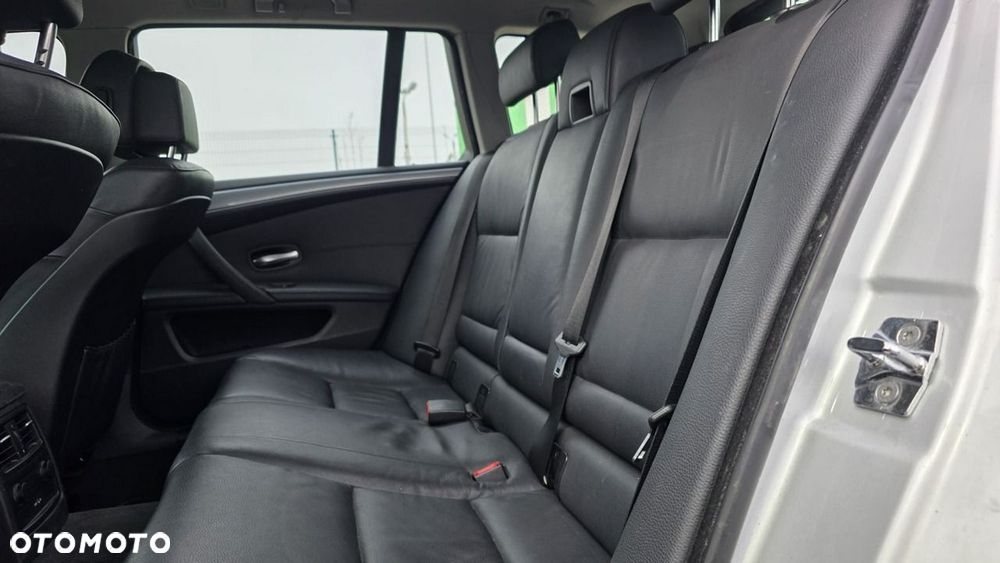 BMW Seria 5 - 16