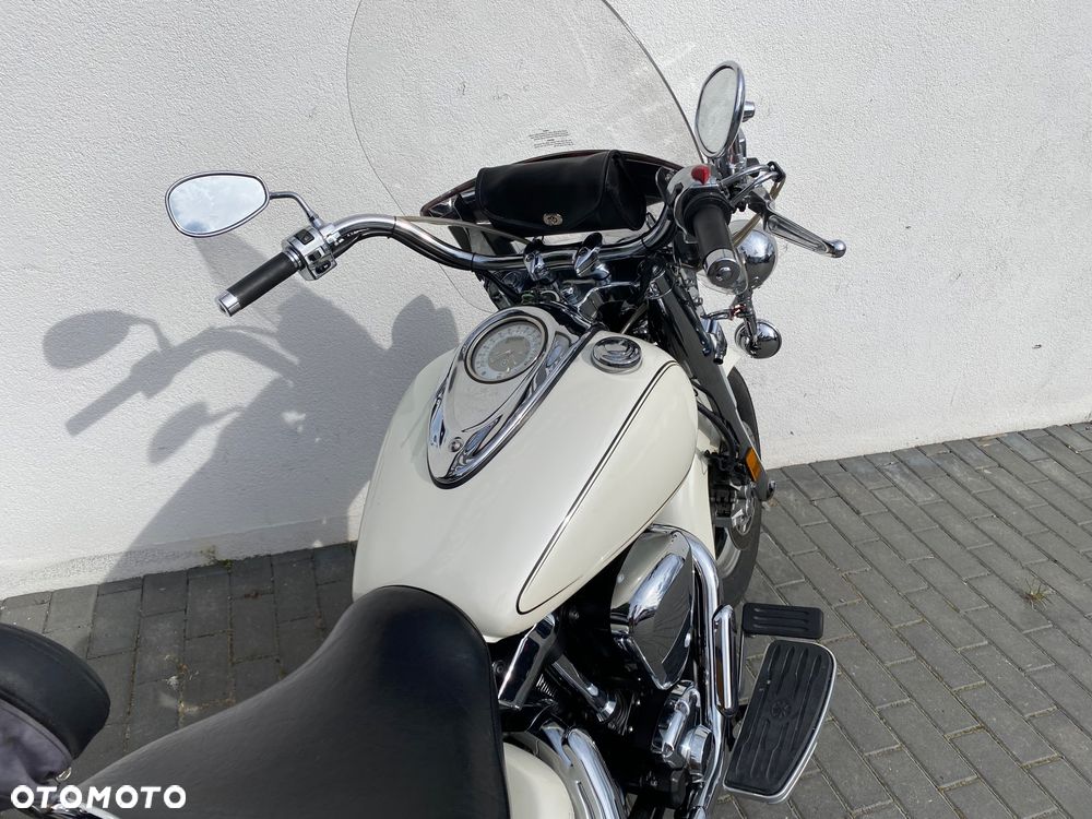 Yamaha Road Star - 8