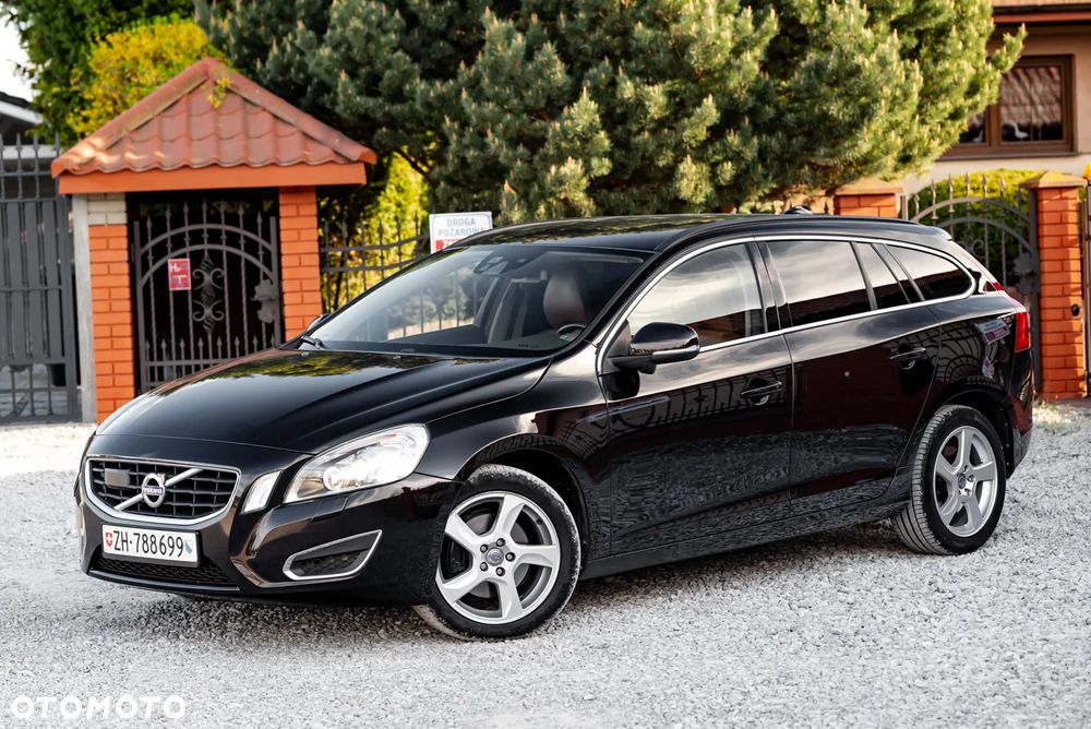 Volvo V60 D3 Geartronic Momentum - 8