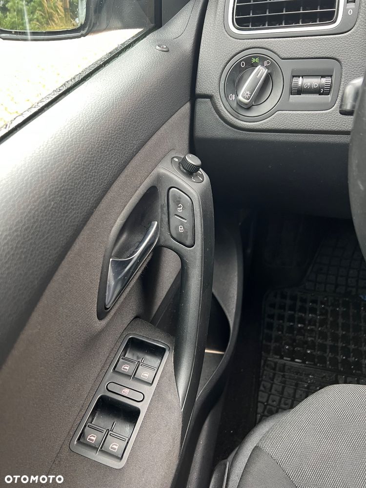 Volkswagen Polo 1.2 TSI Comfortline - 12