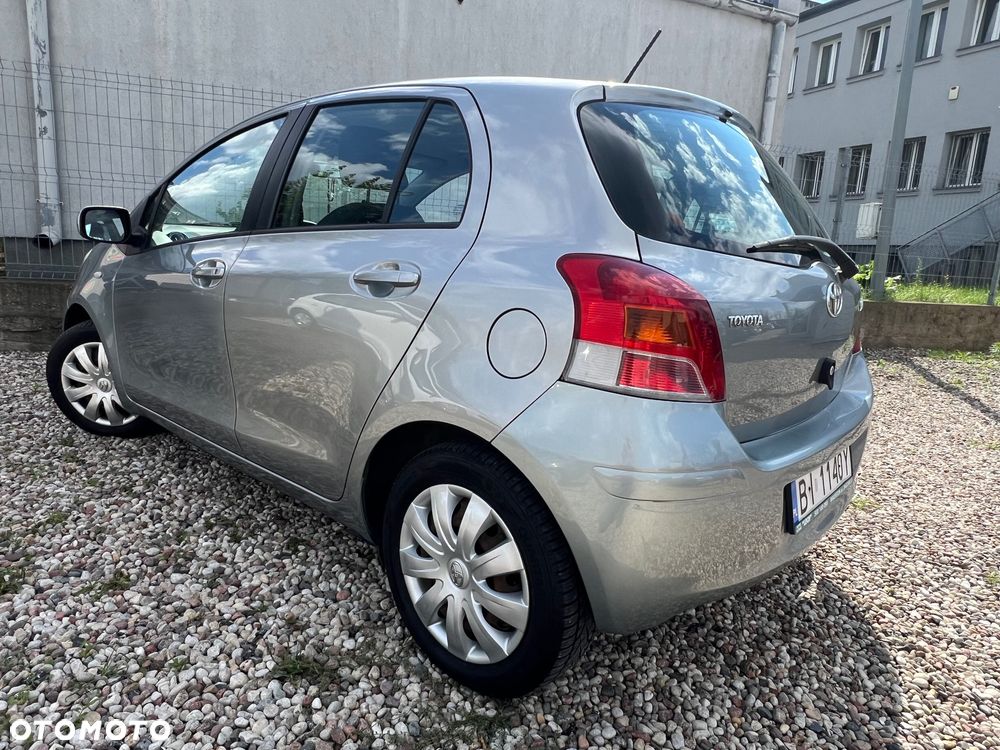 Toyota Yaris - 5