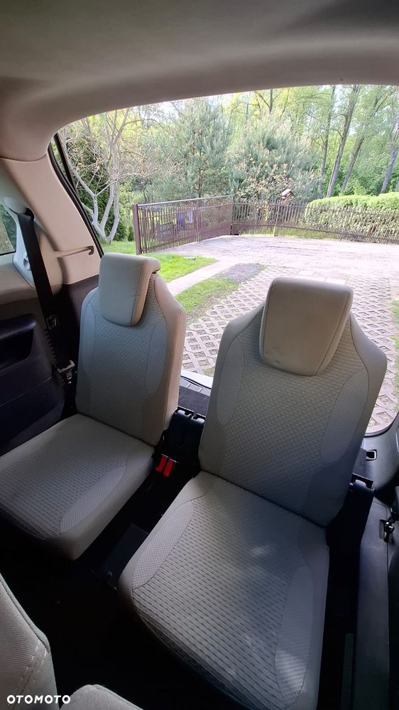 Citroën C4 Grand Picasso - 13