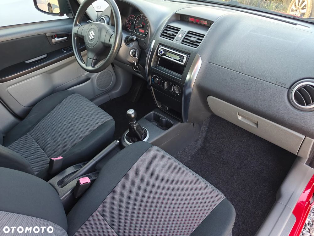 Suzuki SX4 1.5 Streetline 4x2 Classic - 7