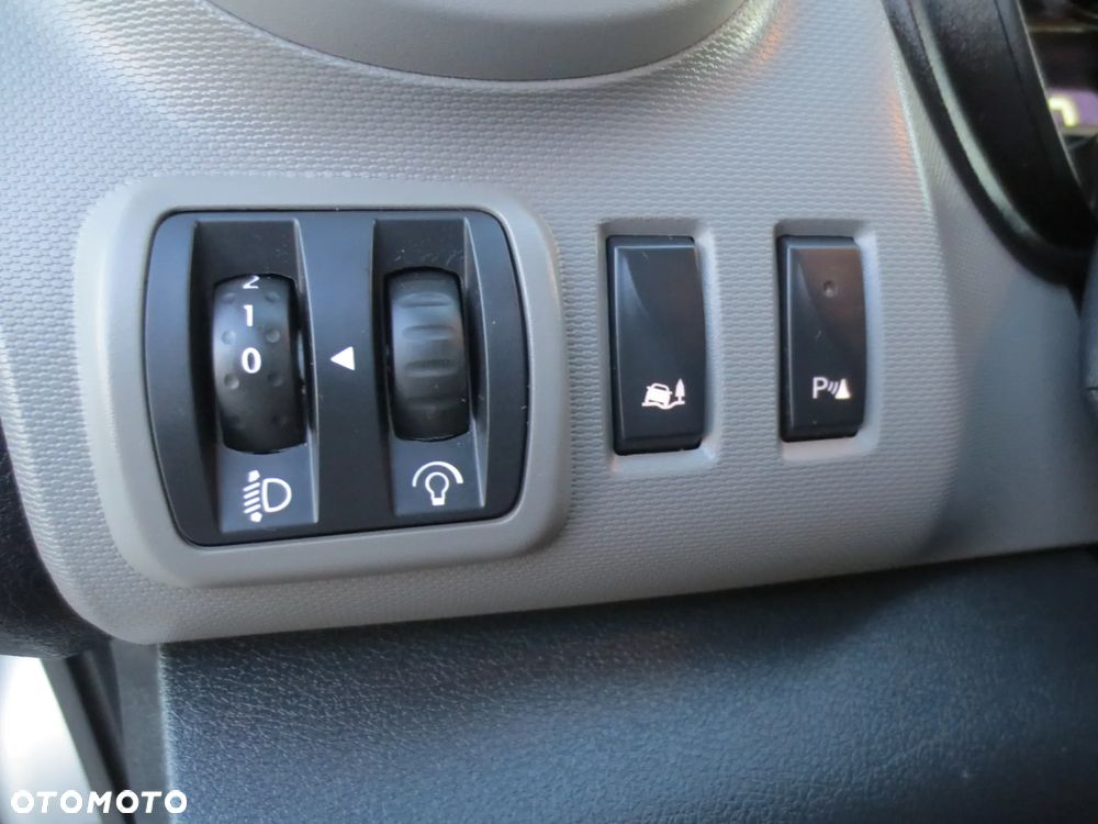 Renault Trafic - 13