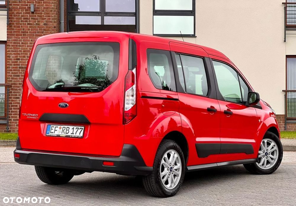 Ford Tourneo Connect 1.5 TDCi Start-Stop Titanium - 18