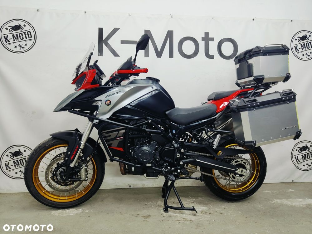 QJMOTOR 900 SX - 17
