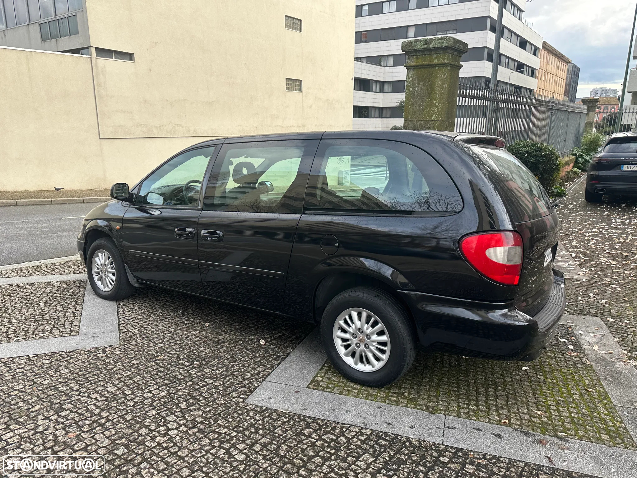 Chrysler Voyager 2.8 CRD ATX SE - 5
