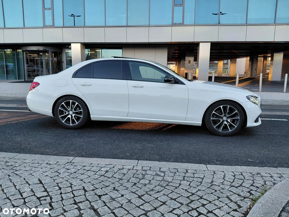Mercedes-Benz Klasa E 220 d 9G-TRONIC - 18